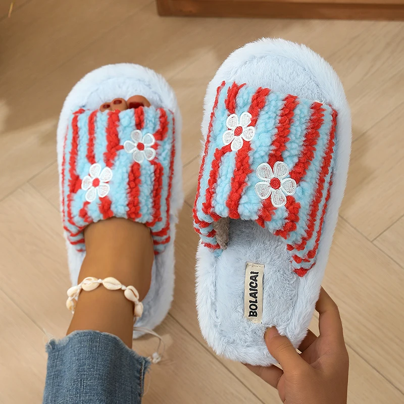 Flower Embroidery Stripe Plush - Women'S Fashion Korea 评论和价格