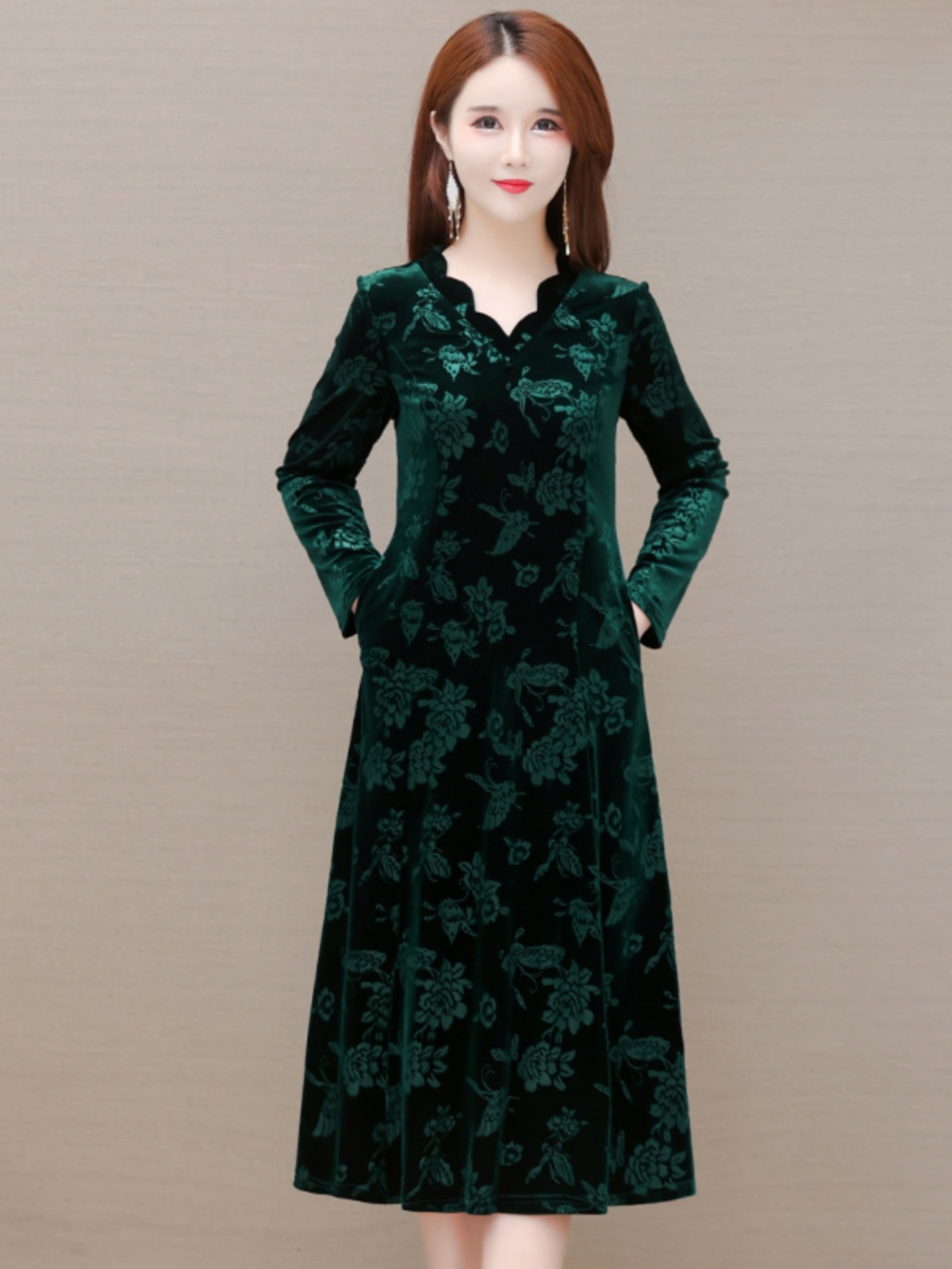 Elegant Velvet Dress V-Neck Mi - Women Fashion Over The Years 评论和价格